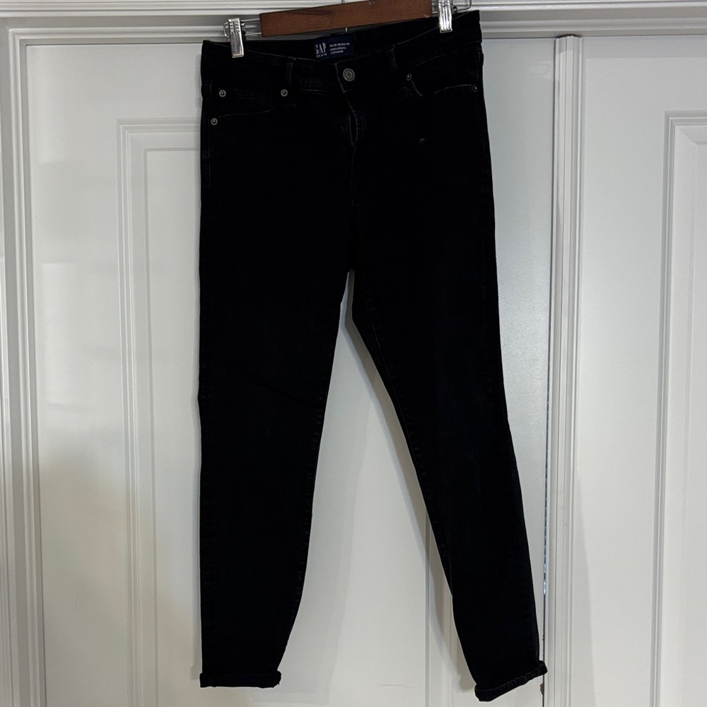 GAP Women's Black washed Skinny Jeans